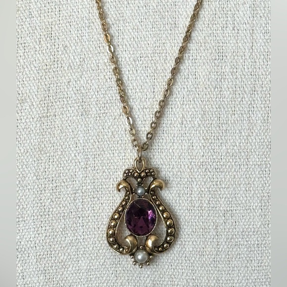Avon Purple and Gold Victorian Pendant Necklace - Picture 3 of 8